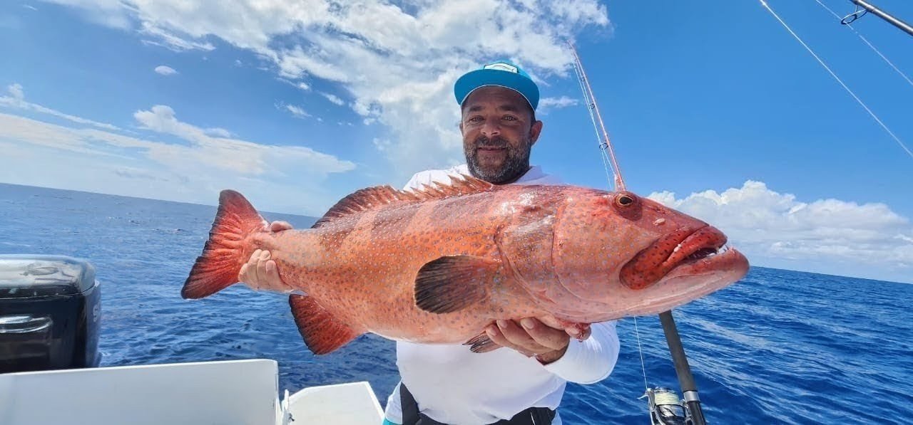 Pêche au gros depuis Nosy be au Banc du Grand Castor : mérou